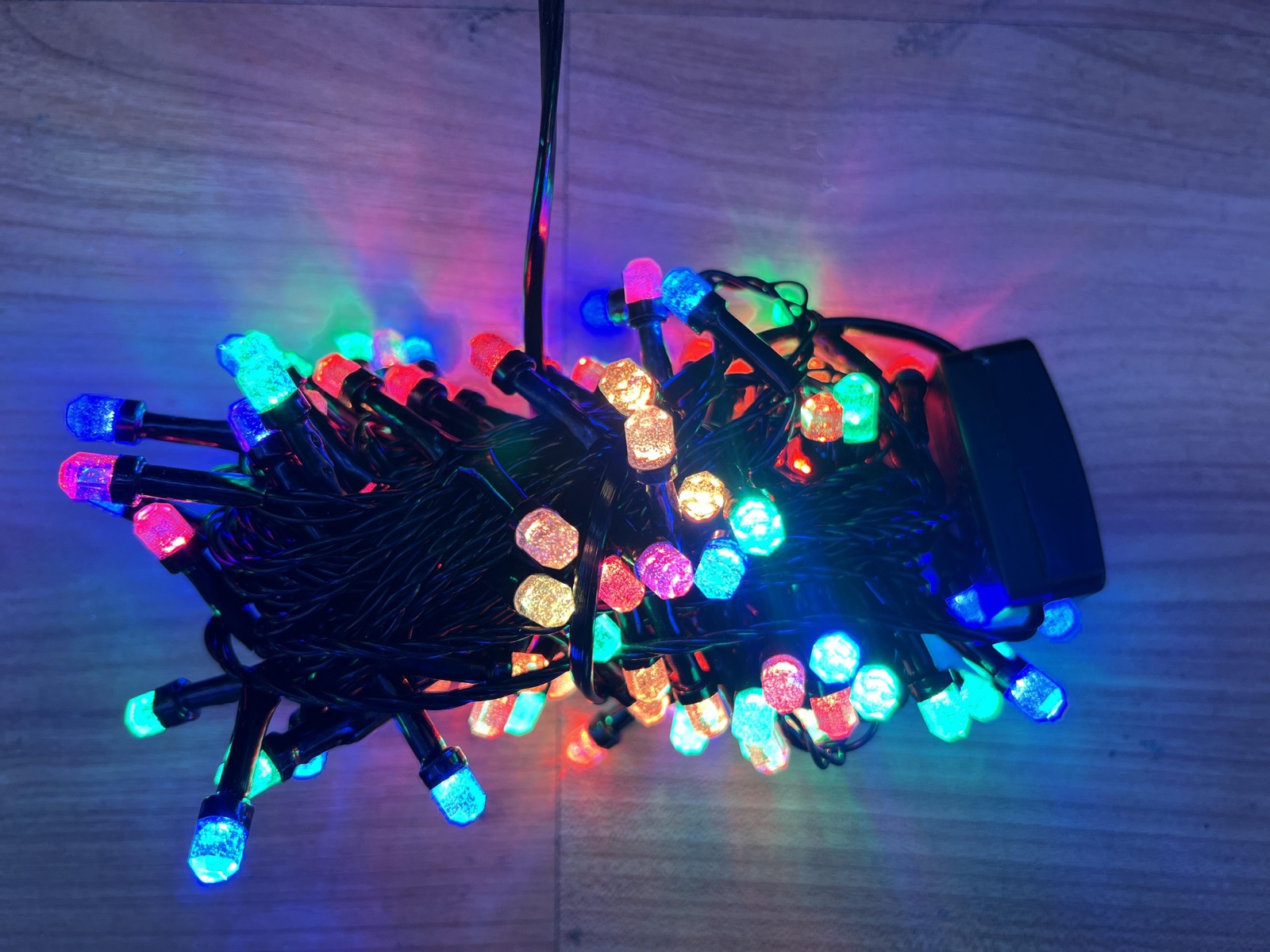 V8 LED String Light